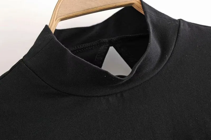 DRAWSTRING CROPPED BLOUSE