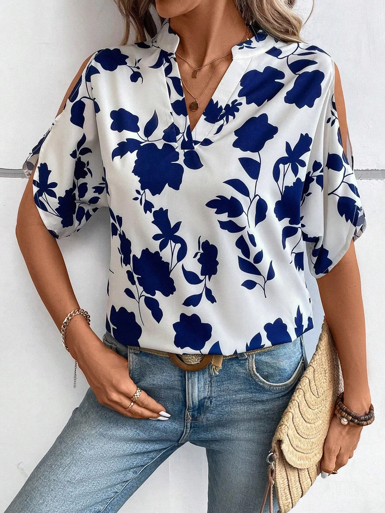LUNE Solid Cold Shoulder Split Sleeve Popover Blouse